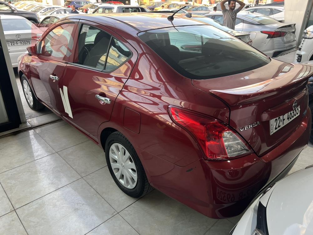 Nissan Versa